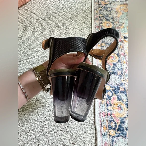 L.A.M.B. Sandals Carter Black and Green Translucent Heel 7.5 M - Picture 6 of 6